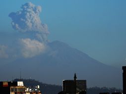 Hasta el momento el semáforo de riesgos del volcán Popocatépetl no ha cambiado y sigue en Amarillo Fase 2. AFP / ARCHIVO