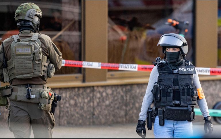 El agresor o agresores se lanzaron indiscriminadamente contra los visitantes del local. AP/C. Reichwein