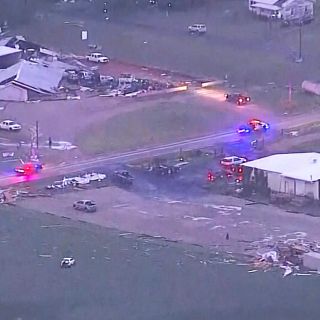 Serie de tornados afecta a Oklahoma; reportan dos muertos