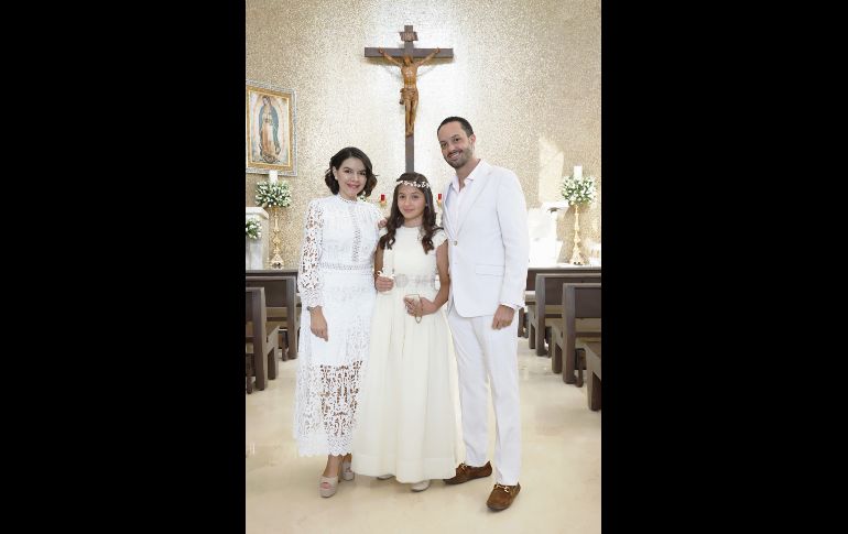 Valeria Bazante, Cayetana Urbano y José Luis Urbano. GENTE BIEN JALISCO/Claudio Jimeno
