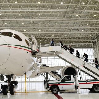 AMLO anuncia por fin la venta del avión presidencial (VIDEO)