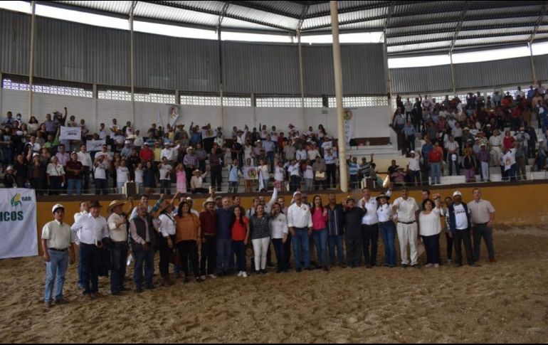 El Encuentro con organizaciones fue en el Lienzo Charro. ESPECIAL