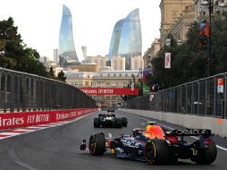 Actualmente, Checo Pérez cuenta con 15 puntos menos que el líder del campeonato, su compañero neerlandés Max Verstappen. AFP / ARCHIVO