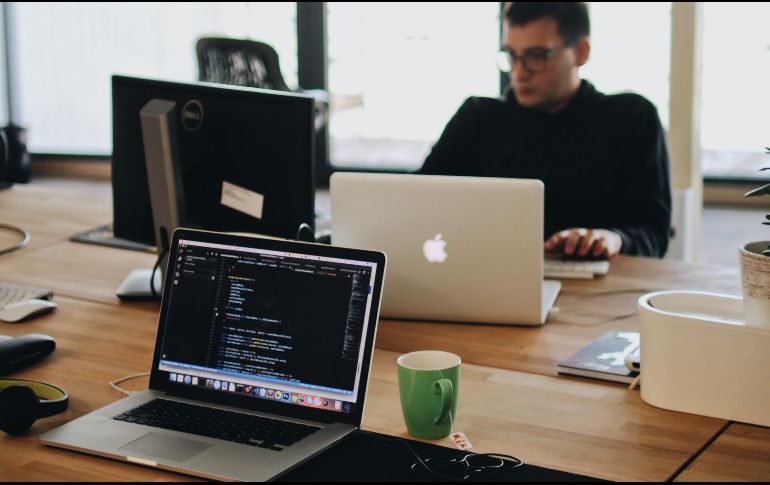 La propuesta pretende reducir la jornada laboral de 48 a 40 horas a la semana. ESPECIAL