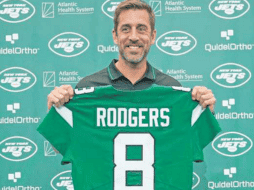 Rodgers usará el número que vistió en su carrera colegial. AP
