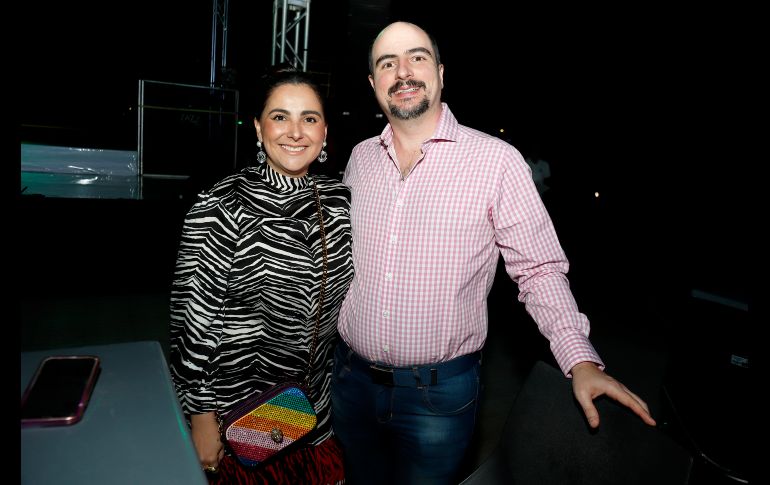 Nelly Esquivias y Guillermo Corona. GENTE BIEN JALISCO/ Claudio Jimeno