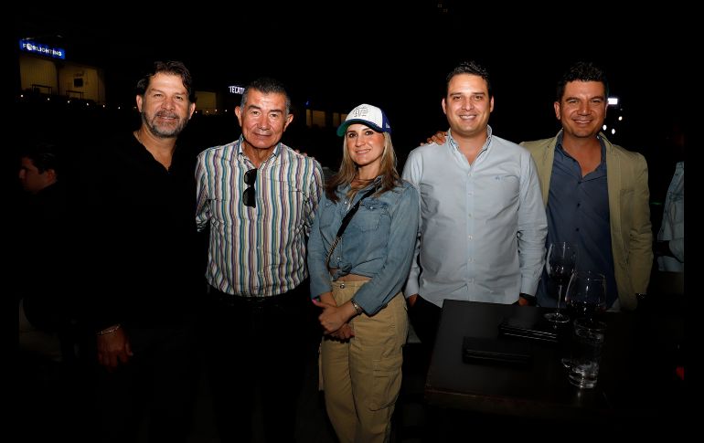 Héctor López, David Zamora, Fabiola Larios, Guillermo Brambila y Enrique González. GENTE BIEN JALISCO/ Claudio Jimeno