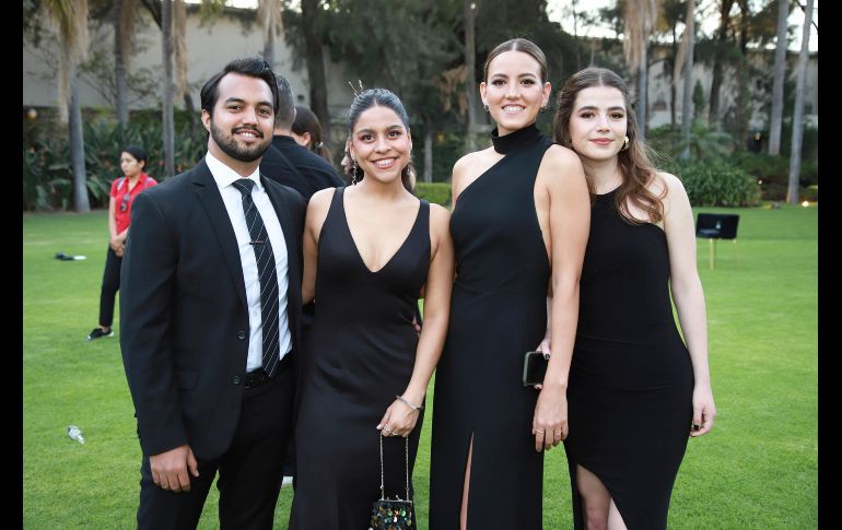 Ana Paula Manjarrez, Paulina Badial y Vivi Sardá. GENTE BIEN JALISCO/ Antonio Martínez