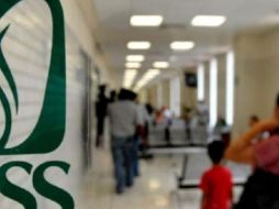 El martes 2 de mayo recibirán su pago los pensionados del IMSS. ESPECIAL
