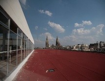 La terraza en el quinto piso del Mercado Corona ofrece una vista a la Catedral Metropolitana y otros puntos privilegiados de la ciudad. EL INFORMADOR/ ARCHIVO