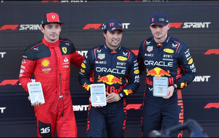 Checo Pérez regresó al podio en Baku, uno de sus circuitos favoritos. EFE/ A. Haider