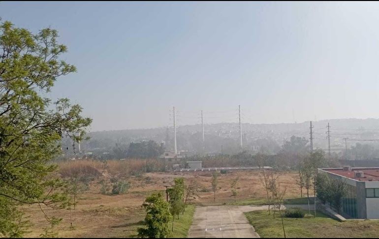 Hoy por la mañana aún era visible la mala calidad de aire en la ciudad. EL INFORMADOR/I.Martínez