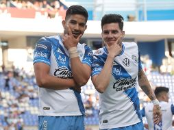 Diego de Buen y Luis García festejaron la goleada sobre los Xolos de Tijuana, que les permite estar en el repechaje del Torneo de Clausura 2023. IMAGO7/I. Medina