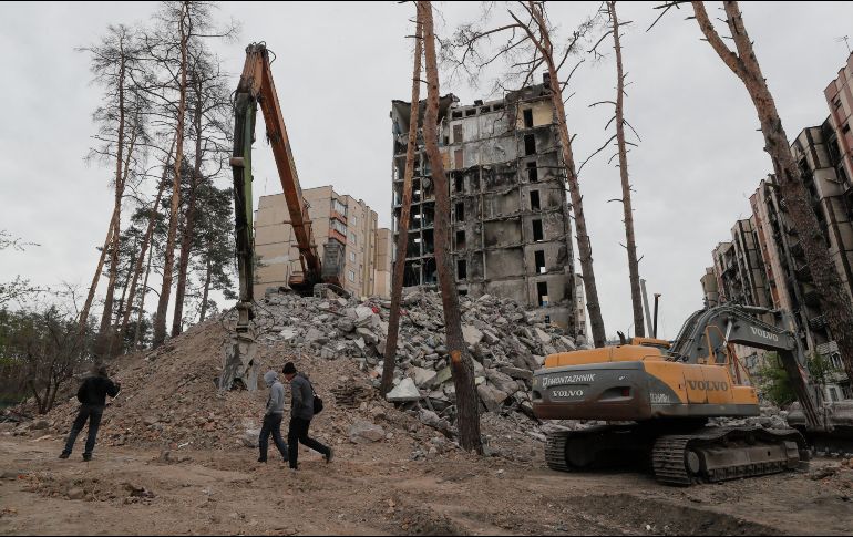 Los ataques se produjeron después de que Rusia lanzara más de 20 misiles de crucero y dos drones explosivos a Ucrania. EFE/S. Dolzhenko
