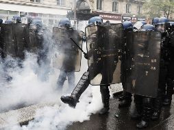 El Ministerio del Interior ha movilizado en total a 12 mil policías en toda Francia para hacer frente a incidentes. EFE/C. Petit