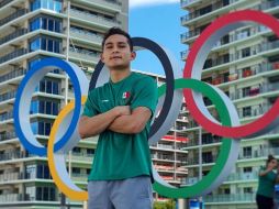 Para poder recaudar los fondos necesarios, Kevin incursionó en el negocio del café