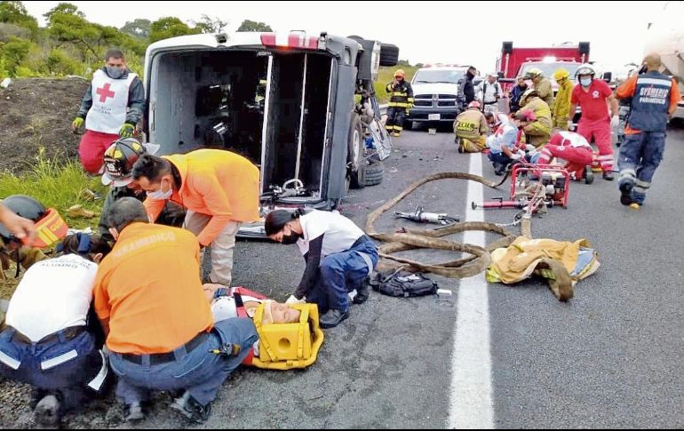 La carretera federal 200 se considera como muy peligrosa, principalmente la zona de curvas y de carriles de ida y vuelta, entre Tepic y Puerto Vallarta. EL INFORMADOR/Archivo