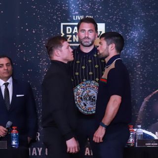 Canelo Álvarez, emocionado por estar en casa