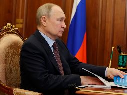 El portavoz de Vladimir Putin, Dimitri Peskov, acusó a Estados Unidos de estar tras el ataque con drones reportado ayer. AP/M. Klimentyev