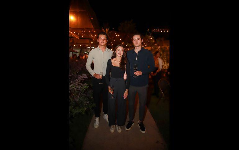 Eduardo, Paula y Alejandro Tostado. GENTE BIEN JALISCO/ Antonio Martínez