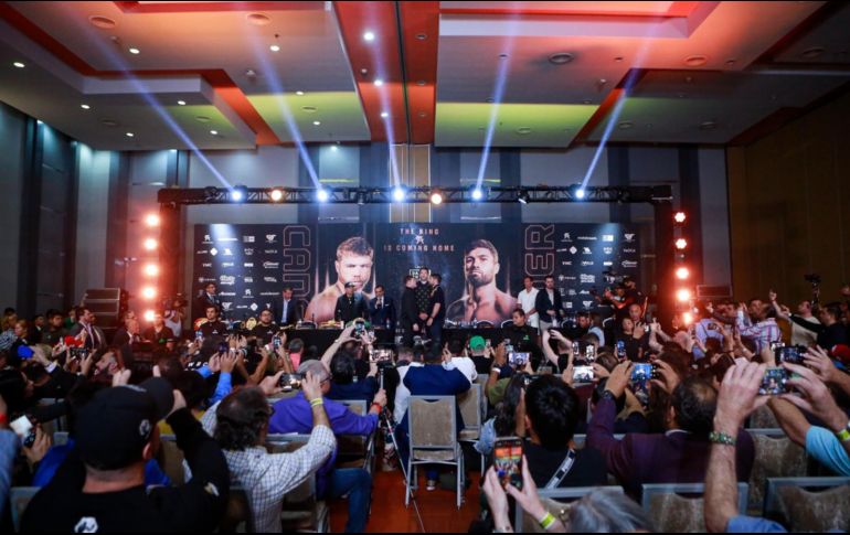 Cada vez falta menos para que ambos boxeadores suban al ring. EL INFORMADOR/C. Zepeda