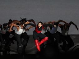 Al finalizar su concierto en el Zócalo, la cantante Rosalía llamó a votar por el partido oficialista Morena en 2024, lo cual no sucedió. EFE