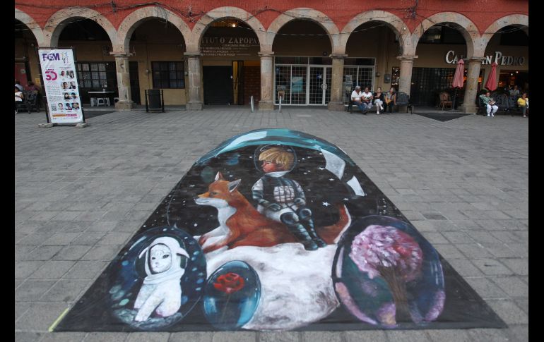 Christopher de Alba encargado de despacho de cultura de Zapopan destacó que esta galería refuerza la inclusión del arte en la vida cotidiana de las personas, sumando que se acerquen personas de todos los sectores sociales. EL INFORMADOR / A. Camacho