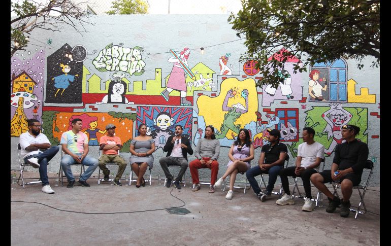 Christopher de Alba encargado de despacho de cultura de Zapopan destacó que esta galería refuerza la inclusión del arte en la vida cotidiana de las personas, sumando que se acerquen personas de todos los sectores sociales. EL INFORMADOR / A. Camacho