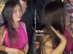 Mujer pide una foto al “Gallo” Elizalde, pero le dice “sin tocar” y enciende las redes (VIDEO)