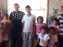 Rudy Arzolar con su familia. FUNDACIÓN CUIDARTE