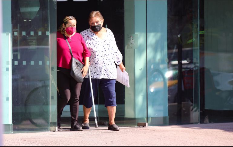 En algunos centros de trabajo ofrecen el día libre a las madres que laboran, pero no es una obligación legal. EL INFORMADOR / ARCHIVO