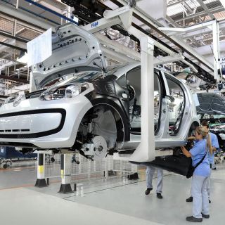 Sube producción de autos en México un 17.1 % interanual en abril