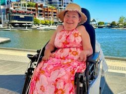 A los 43 años, Melanie decidió contratar a un profesional y tener sexo por primera vez. MELANIE