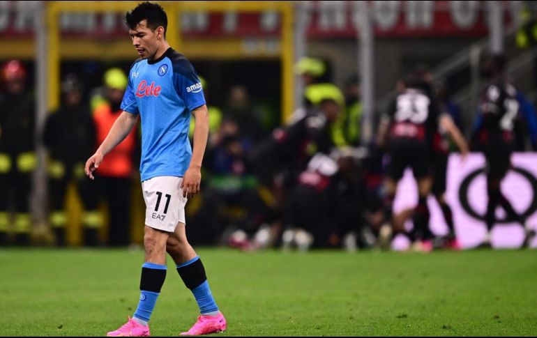 Hasta el momento el Napoli no ha precisado cuándo dará más detalles de la lesión de Hirving Lozano. AFP / ARCHIVO