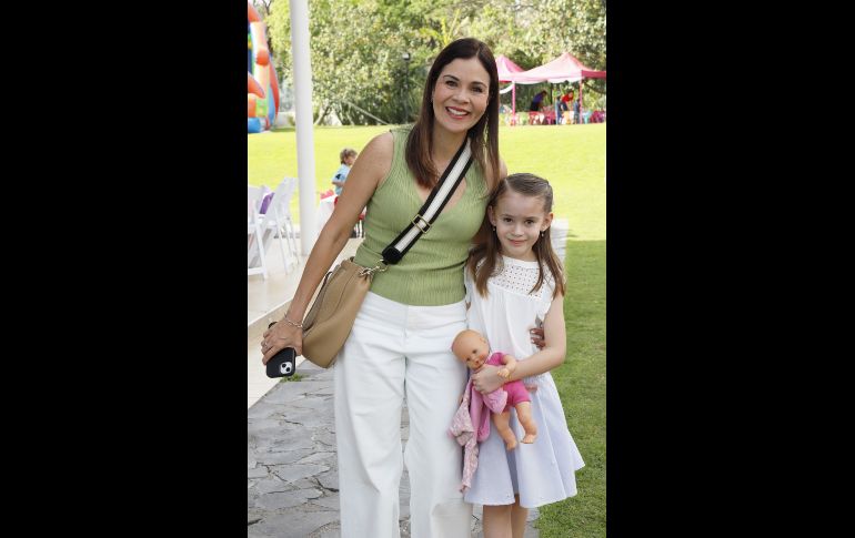 Michelle Beltrán y Regina Fernández. GENTE BIEN JALISCO/ Claudio Jimeno