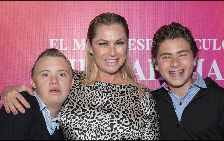 Luciano, el hijo mayor de Lety Calderón, sigue los mismos pasos de actuación que ella. ESPECIAL