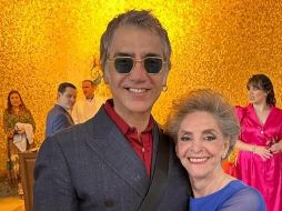 Alejandro Fernández también hizo uso de las plataformas sociales para reconocer el gran trabajo de las madres mexicanas, en especial el de la suya, doña Cuquita. INSTAGRAM / alexoficial