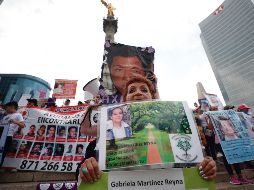 En la protesta se recordaron los recientes asesinatos que han ocurrido en contra de líderes de colectivos y rastreadoras. EFE/S. Gutiérrez