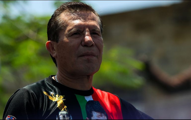 Ante las declaraciones del Jr. en las cuales acusó a su padre y a su familia de querer robarle dinero, su padre Julio César Chávez, salió para explicar las actitudes de su hijo mayor. IMAGO7