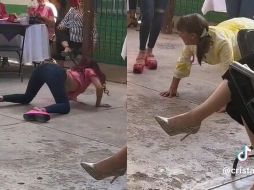 Las mamás decidieron sacar sus mejores pasos de baile en el festival del Día de la Madre. ESPECIAL