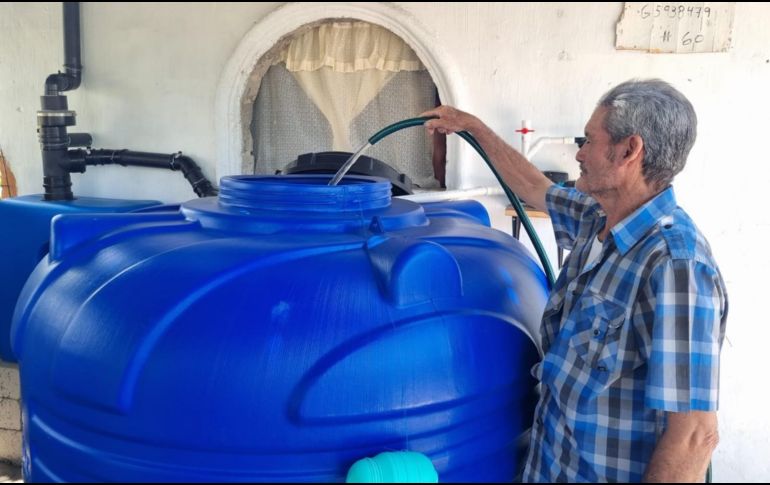 Miguel Ángel Ibarra, el beneficiario de este programa, se mostró contento e incluso invita a más vecinos a que soliciten el servicio. EL INFORMADOR/E. Gómez