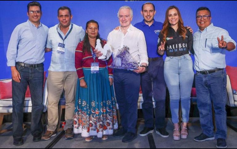 El panista Santiago Creel manifestó su compromiso con la transparencia y el cambio. ESPECIAL