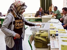 La contienda electoral no tuvo mayores incidentes en las urnas instaladas en todo el país. EFE