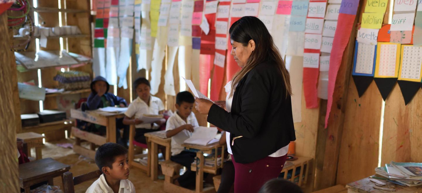 En México es común que los grupos escolares en las escuelas públicas superen los 40 estudiantes, aunque en comunidades rurales la cifra puede disminuir. SUN