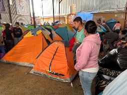 Todavía hay miles de personas en instalaciones de la Patrulla Fronteriza. AP. /E.  Spagat