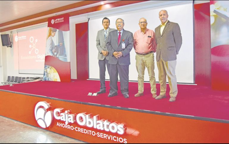 Directivos, trabajadores e invitados celebraron el aniversario. EL INFORMADOR/ A. Navarro