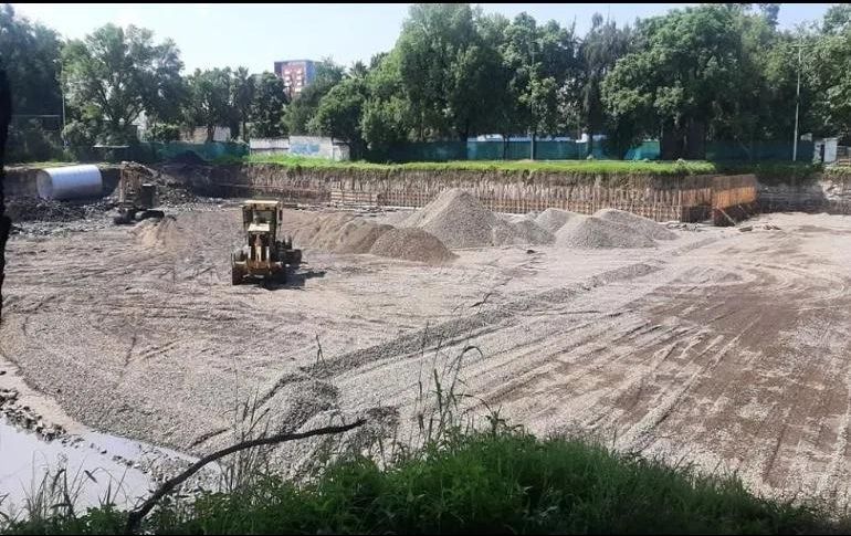 Pese a protestas la construcción del colector pluvial sigue su curso. ESPECIAL/Siapa