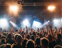 Metaleros en todo el mundo alistan sus playlist para celebrar este 16 de mayo con el ritmo de la música. ESPECIAL/Foto de Filip Andrejevic en Unsplash