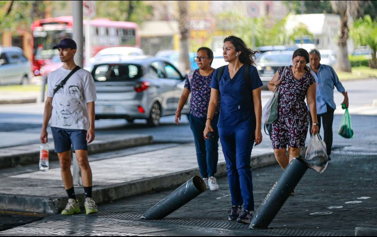 La infraestructura dañada llega a ser contraproducente y entorpecer el paso de los ciudadanos. EL INFORMADOR/C. Zepeda