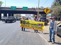Los manifestantes estuvieron por más de dos horas en carretera a Chapala y Periférico. EL INFORMADOR/E. Gómez